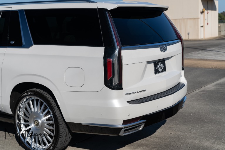 Used-2021-Cadillac-Escalade-ESV-Premium-Luxury-Jackson-MS