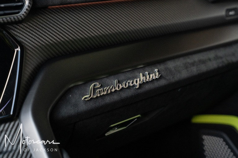 Used-2023-Lamborghini-Urus-Performante-for-sale-Jackson-MS